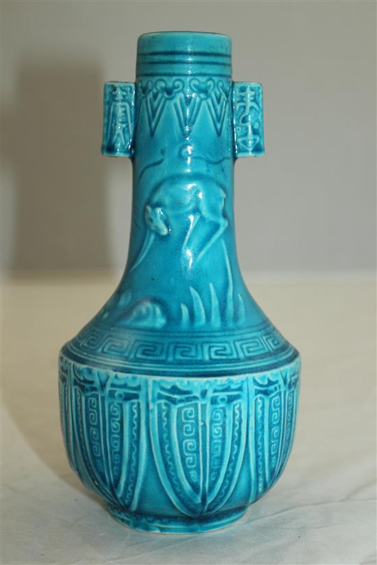 A Chinese turquoise glazed arrow vase, hu, late 19th / early 20th century 17cm